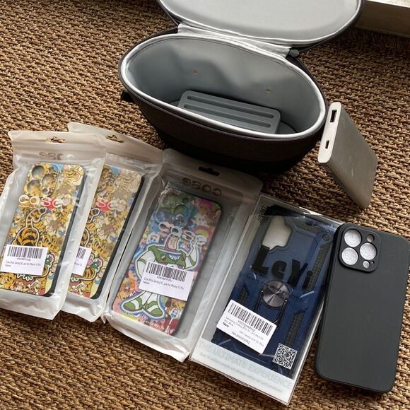 Apple Other - Portable charger, UV cleaner, phone cases Electronic Bundle!!!!